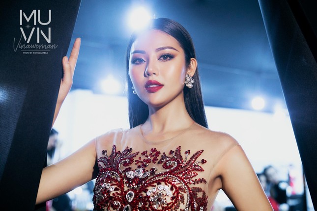 Cựu sinh viên trường Đại học Thủy lợi duyên dáng tại cuộc thi Hoa hậu hoàn vũ Việt Nam 2022 ảnh 9