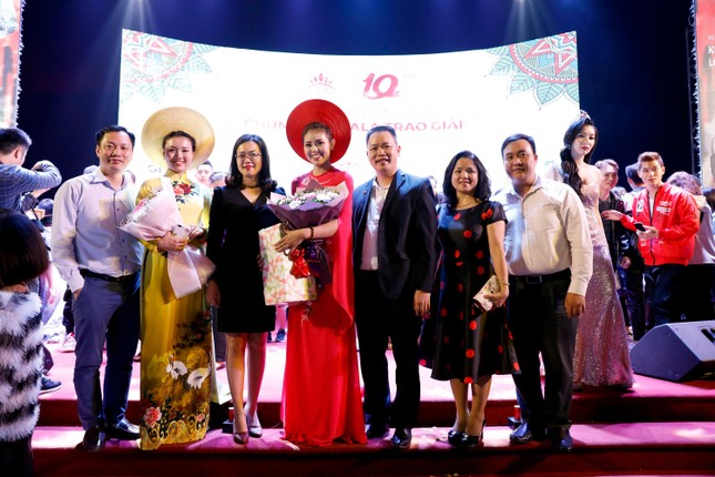 Cựu sinh viên trường Đại học Thủy lợi duyên dáng tại cuộc thi Hoa hậu hoàn vũ Việt Nam 2022 ảnh 4