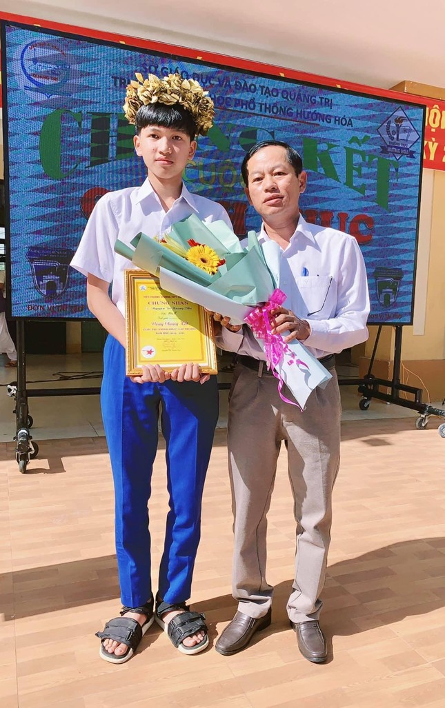 Hoàng Phú đoạt giải Nhất cuộc thi Chinh phục cấp trường năm học 2019 - 2020 và năm học 2020-2021.