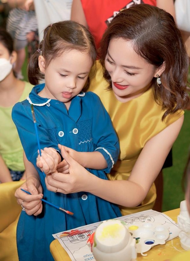 'Sao' phim 'Thương ngày nắng về 2' Lan Phương 'lộ diện' nhưng quan điểm dạy mới gây 'bùng nổ' ảnh 5