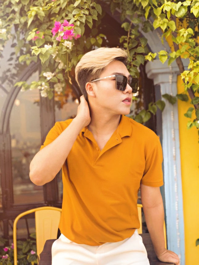 Nhà văn 9X Sơn Paris: “Sự tự tin sẽ giúp bạn sống tích cực hơn” ảnh 13