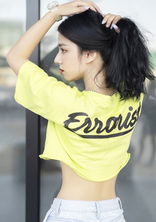 Hot girl Kinh tế Quốc dân bản lĩnh trước những cám dỗ khi nổi tiếng khá sớm ảnh 6