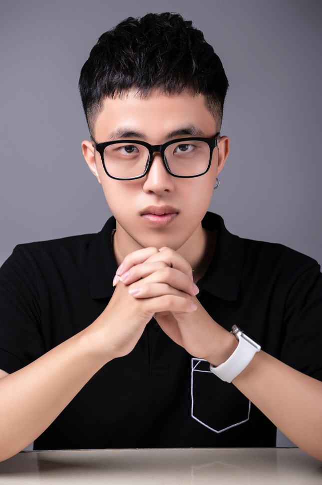 Nam sinh Học viện Tài chính vừa theo đuổi đam mê, vừa học tốt ảnh 11