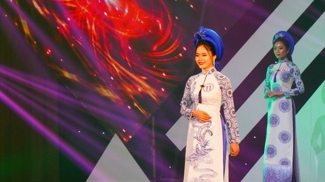 Hoa khôi Đại học Huế 2020: Gọi tên nữ sinh trường Đại học Ngoại ngữ ảnh 6
