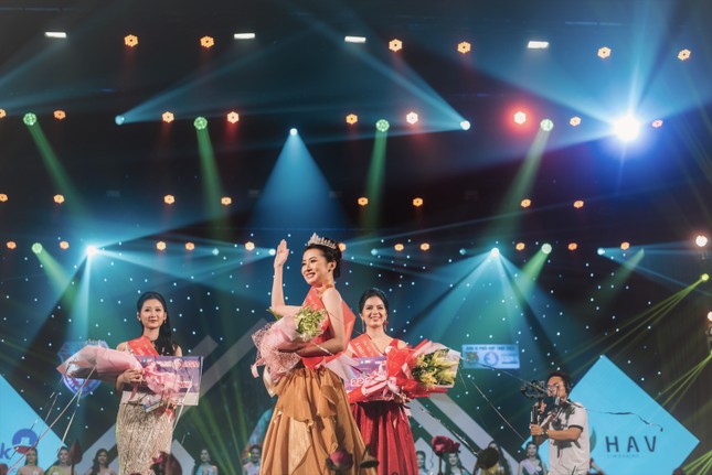 Hoa khôi ĐH Huế cực giỏi tiếng Anh, đạt 2 huy chương vàng bơi lội, mơ ước làm giáo viên ảnh 1