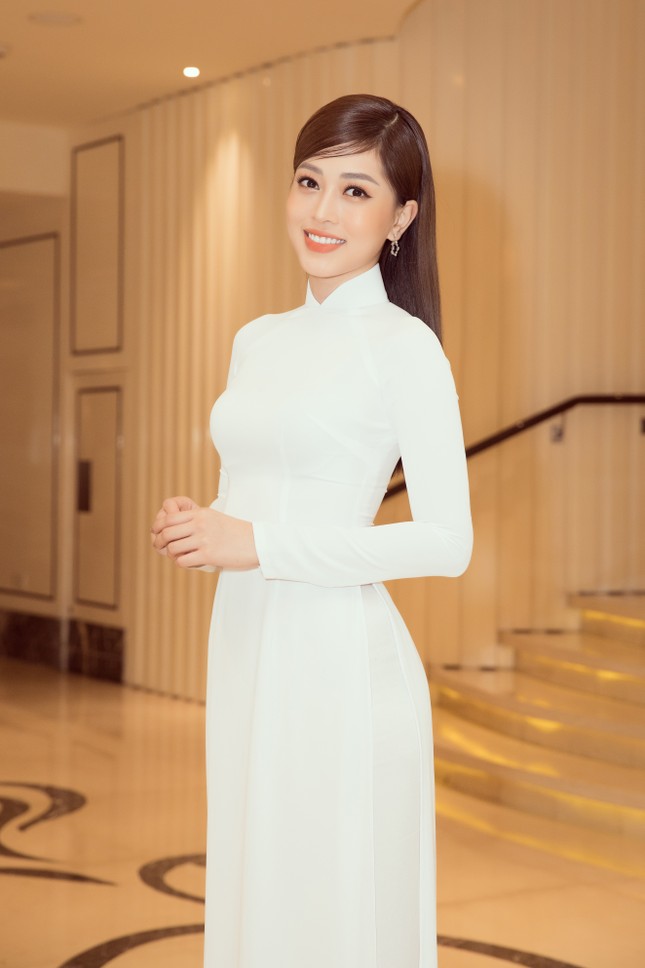 Á hậu Bùi Phương Nga nhắn nhủ đến thí sinh chuẩn bị thi tốt nghiệp THPT 2020 ảnh 2