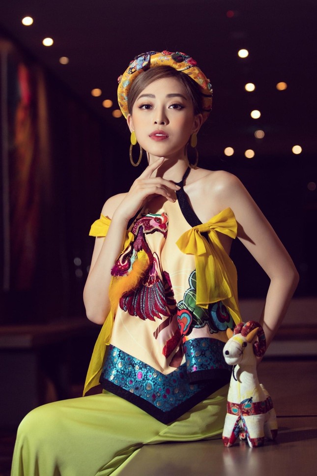 Á hậu Bùi Phương Nga nhắn nhủ đến thí sinh chuẩn bị thi tốt nghiệp THPT 2020 ảnh 4