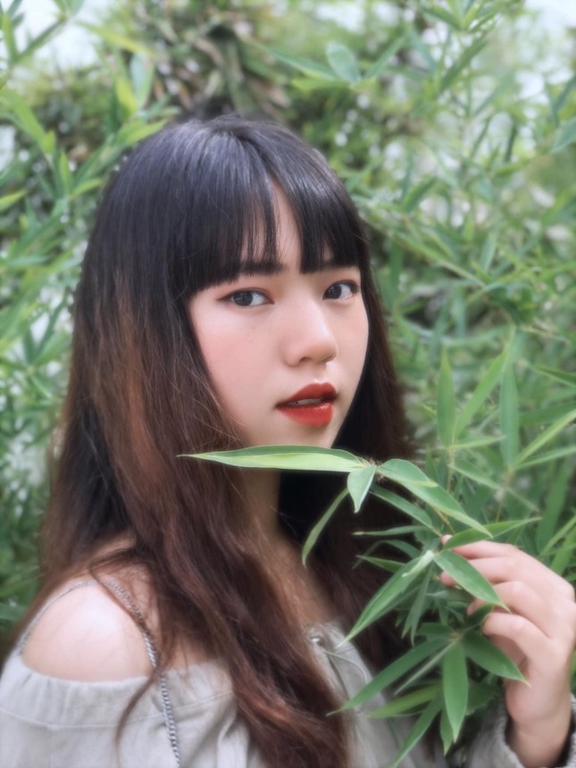 Hot Girl trường Đại học Lao động Xã hội nổi bật với vẻ đẹp lạ ảnh 8