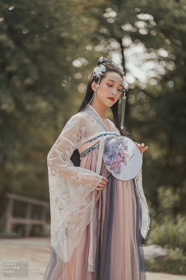 Bộ ảnh đón Trung thu đẹp như cổ tích giữa lòng châu Âu của du học sinh Pháp ảnh 14