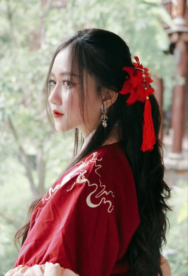 Bộ ảnh cổ trang của thiếu nữ 15 tuổi khiến dân tình điêu đứng ảnh 8