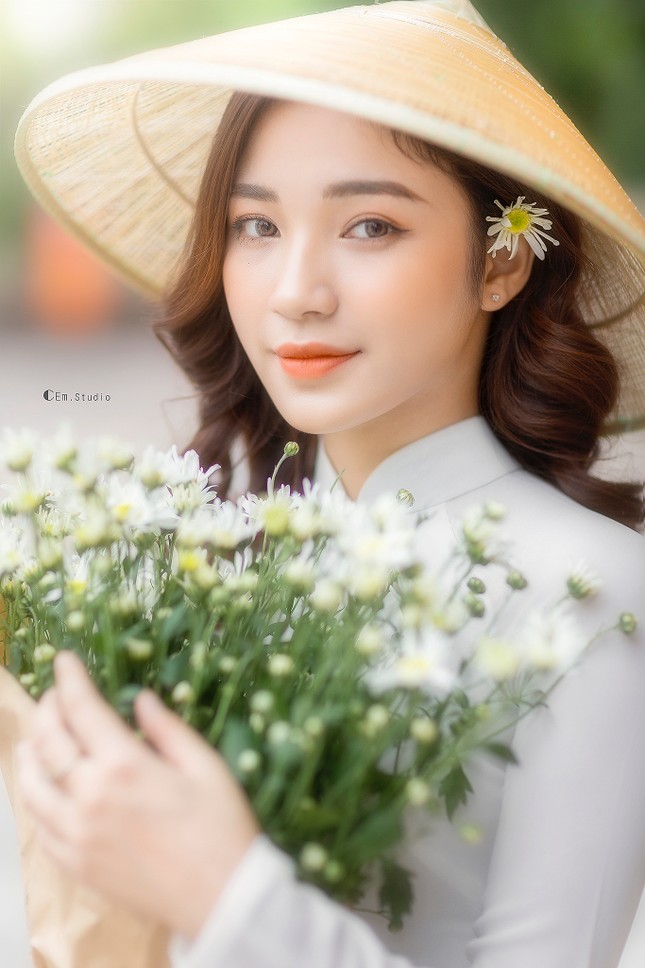 Giảng viên xinh đẹp “Tôi đã từng không thích làm nghề giáo” ảnh 8