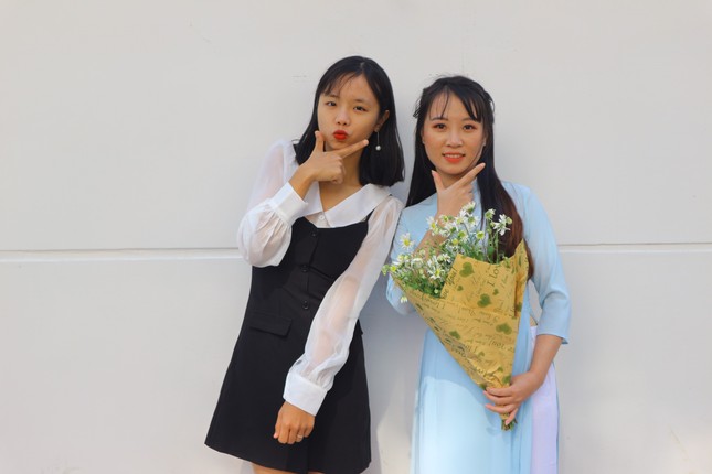 Nữ sinh cảnh sát đến từ Tuyên Quang có bảng thành tích dài kín trang A4 ảnh 5