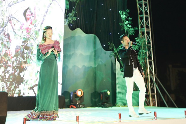 Bước ngoặt 0,21 điểm ảnh 10