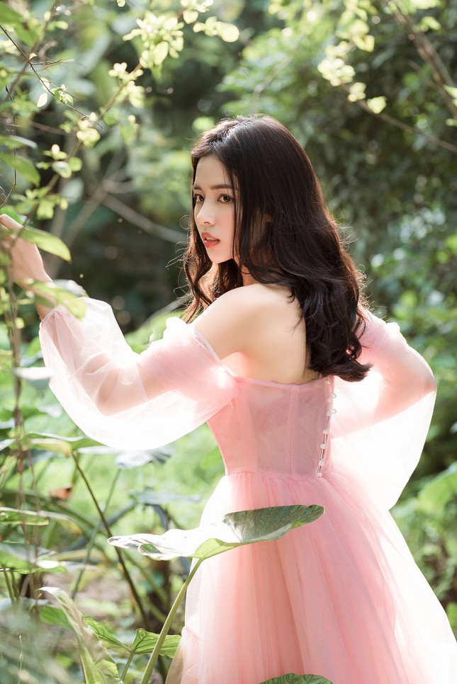 Nữ sinh ngành Thú y năng nổ bén duyên với nghề mẫu ảnh ảnh 6