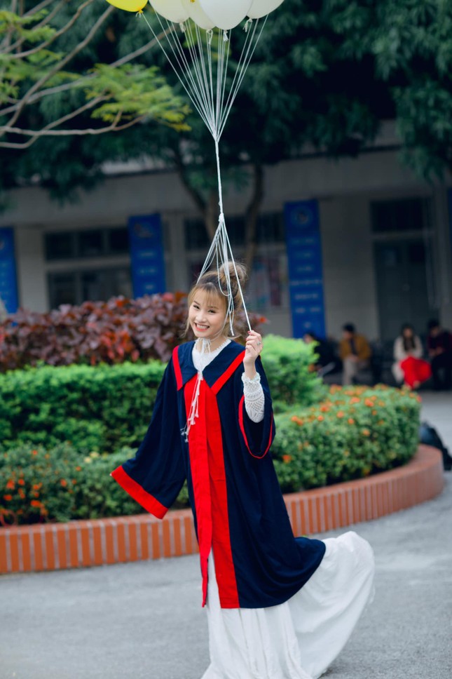 Nữ sinh giỏi xinh của Đại học Vinh có duyên với nước Lào ảnh 5