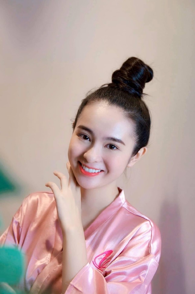 Tài sắc vẹn toàn tạo nên sự khác biệt của Hoa khôi ảnh 11