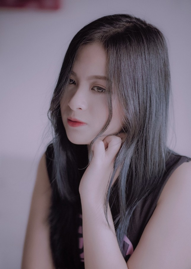Hotgirl Chứng khoán “Dính độc toàn thân” ảnh 14