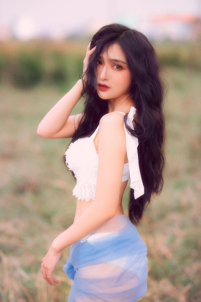Ngỡ ngàng với nhan sắc tựa “sương mai” của cô nàng Makeup Artist ảnh 11