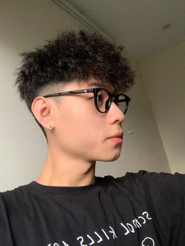 Hotboy HLU - Thành viên Bộ tộc Mixigaming: Học Luật để thay mẹ thực hiện ước mơ. ảnh 6