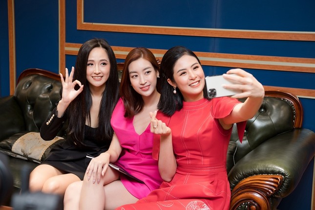 Không scandal, lại kinh doanh mát tay, Hoa hậu Việt Nam 2010 đúng là hiếm thấy ở showbiz ảnh 8