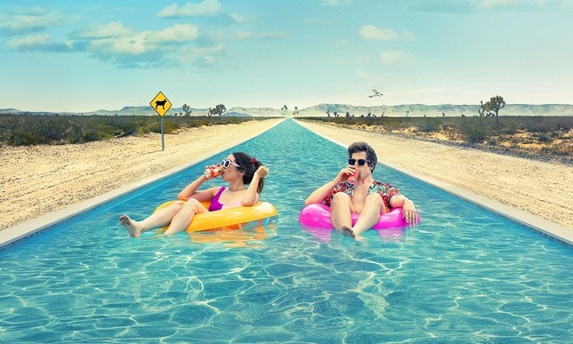 Nếu năm 2021 là một bộ phim thì đó chính là “Palm Springs: Mở mắt thấy hôm qua” ảnh 5