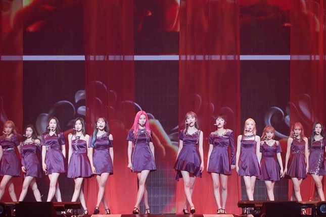 Sau BTS, IZ*ONE đưa concert lên màn ảnh rộng Việt ảnh 5