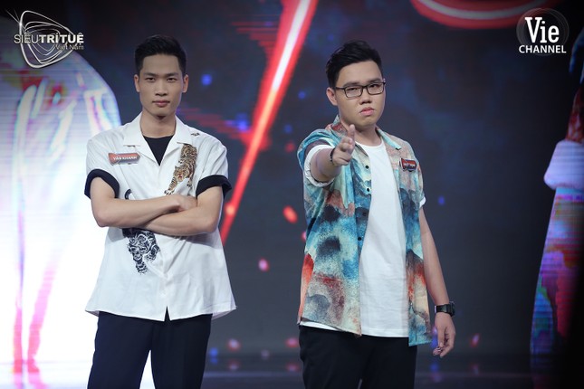 Loạt thử thách không tưởng nào khiến 2 “sao” mạnh mẽ Tóc Tiên, Trấn Thành nổi da gà? ảnh 7