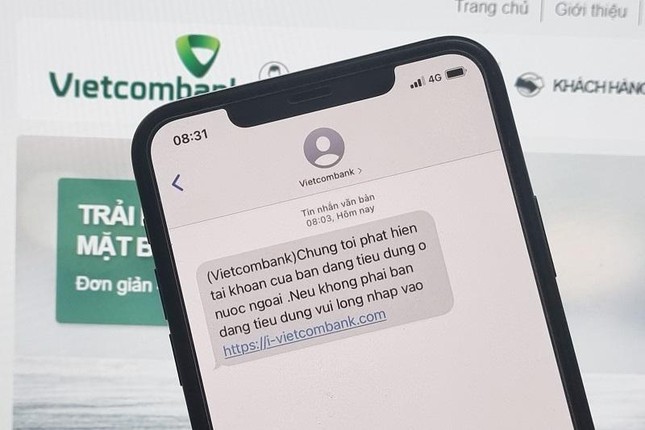 Nhận diện thủ đoạn, cách phòng ngừa bị chiếm đoạt tiền trong thẻ ngân hàng ảnh 1