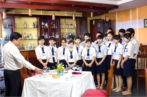 Sinh viên các trường nghề nghỉ học đến ngày 3/5 ảnh 1