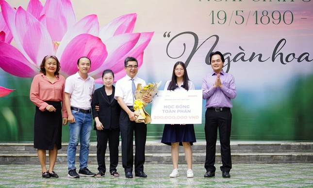 Suất học bổng tuyển sinh 2020 đầu tiên của trường ĐH Hoa Sen đã có chủ ảnh 1