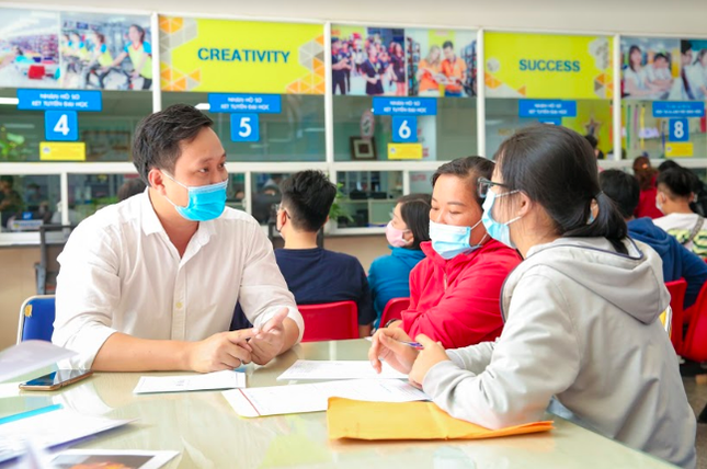 Nhập học online giúp tân sinh viên nhẹ gánh ảnh 1