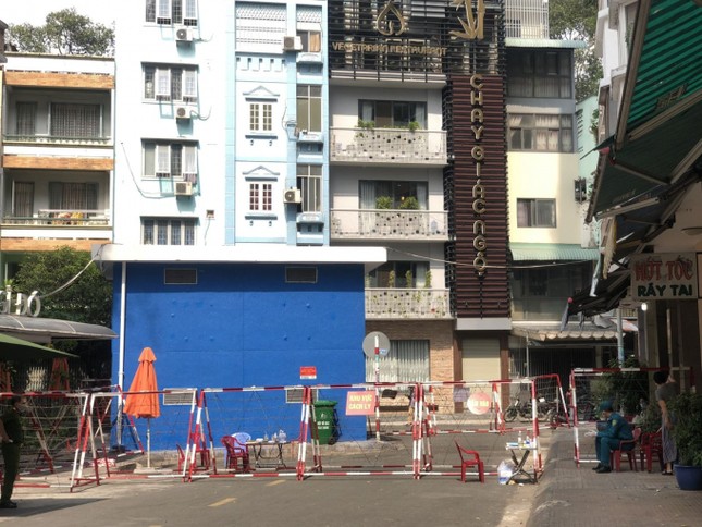 Sinh viên trường ĐH Công nghệ Sài Gòn phải đi khai báo y tế vì BN 1451 ảnh 2