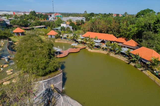 Đồng Nai: Biến nhà ở riêng lẻ thành khu du lịch 'khủng' không phép ảnh 1