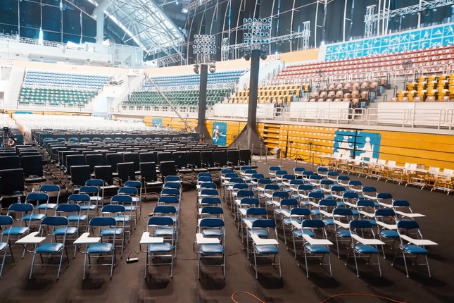 Toàn cảnh sân khấu hoành tráng của đêm Chung kết Hoa Hậu Việt Nam 2020 trước “giờ G“ ảnh 10