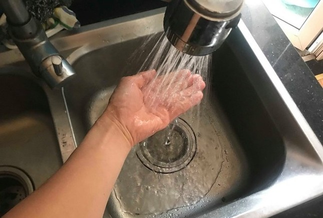 Hà Nội thông báo nước sông Đà an toàn, có thể sử dụng ăn uống ảnh 1