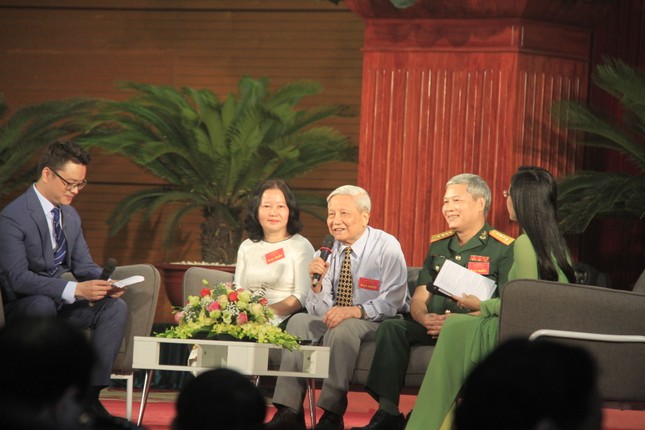 Gặp các nhà báo tiêu biểu, ông Trần Quốc Vượng nhắc vụ Trịnh Xuân Thanh ảnh 3