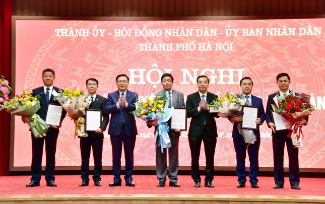 Bí thư Hà Nội: Phải làm tốt từ những việc nhỏ người dân mới tin tưởng ảnh 5