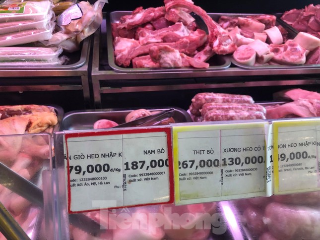 Heo nhập khẩu giá rẻ vẫn 'ế' ảnh 1