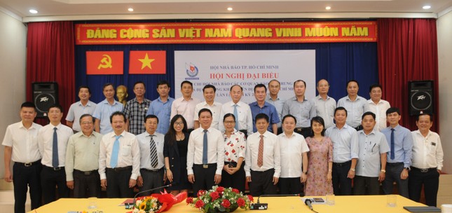 Ra mắt ban thư ký Liên chi hội Nhà báo trung ương tại TPHCM ảnh 1