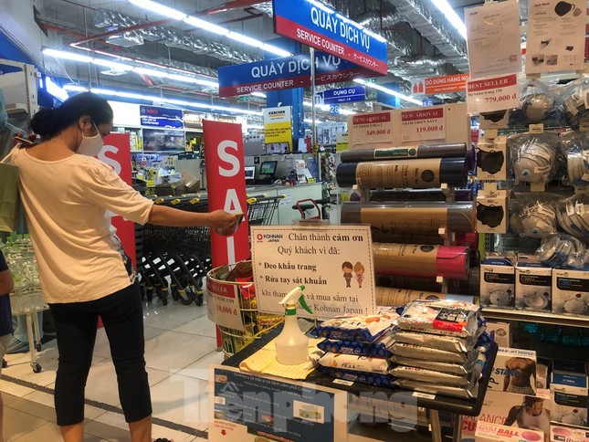 TPHCM: Không đeo khẩu trang không được vào siêu thị, đẩy mạnh bán online phòng dịch ảnh 2