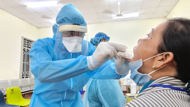CDC Thành phố Hồ Chí Minh thông báo kết quả 1.600 mẫu xét nghiệm SARS-CoV-2 ở khu Mả Lạng ảnh 2