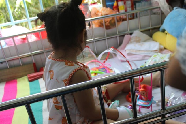 Ho kéo dài không khỏi, bé gái suýt chết vì khối bướu hiếm gặp ảnh 2