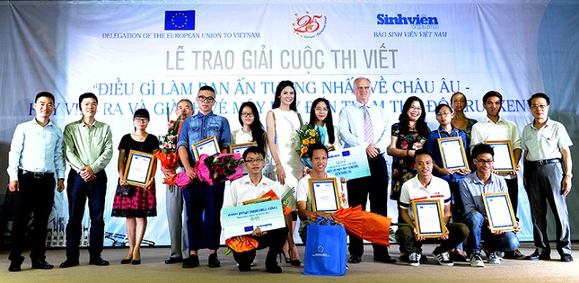Nữ sinh Điện ảnh giành giải nhất cuộc thi ấn tượng EU ảnh 6