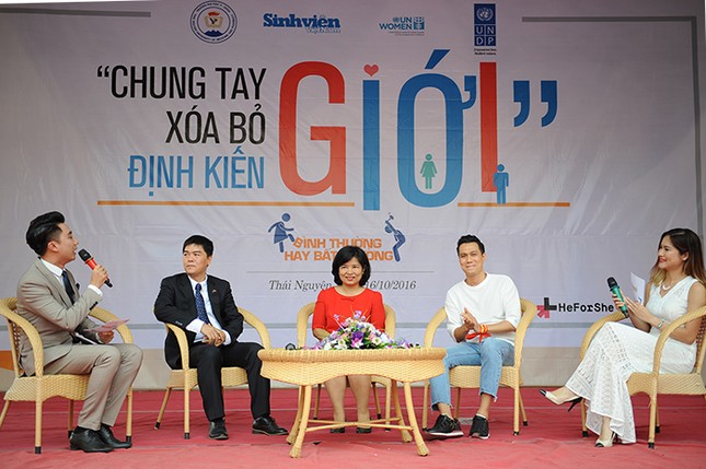 Gần 3.000 SV Thái Nguyên hưởng ứng xóa bỏ định kiến giới ảnh 1