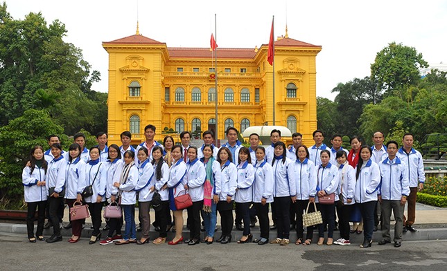 Xúc động nghe lời chia sẻ của 42 giáo viên bám đảo gieo chữ ảnh 11