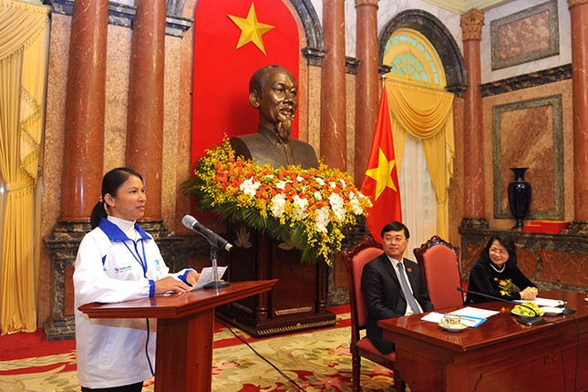 Xúc động nghe lời chia sẻ của 42 giáo viên bám đảo gieo chữ ảnh 2
