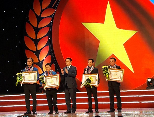 Vinh danh 85 thanh niên nông thôn xuất sắc ảnh 3