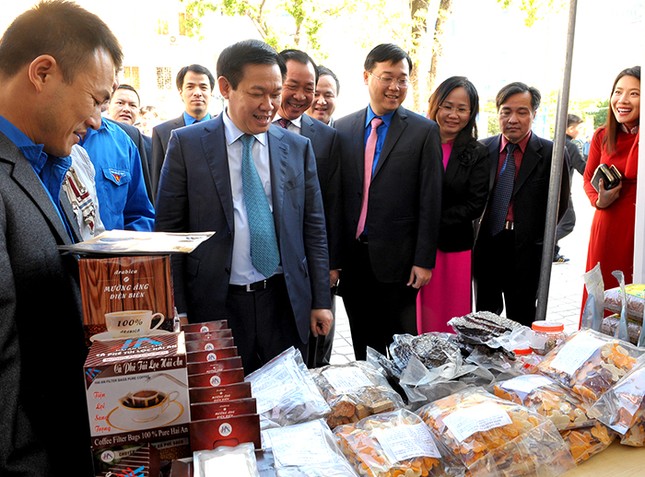Vinh danh 85 thanh niên nông thôn xuất sắc ảnh 7