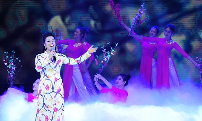 Đặc sắc chương trình nghệ thuật 'Vang mãi lời Người về đạo đức cách mạng' ảnh 1