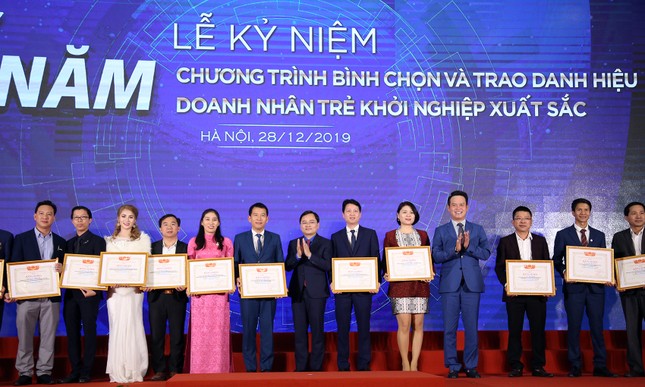 Lộ diện Top 10 doanh nhân trẻ khởi nghiệp xuất sắc 2019 ảnh 5